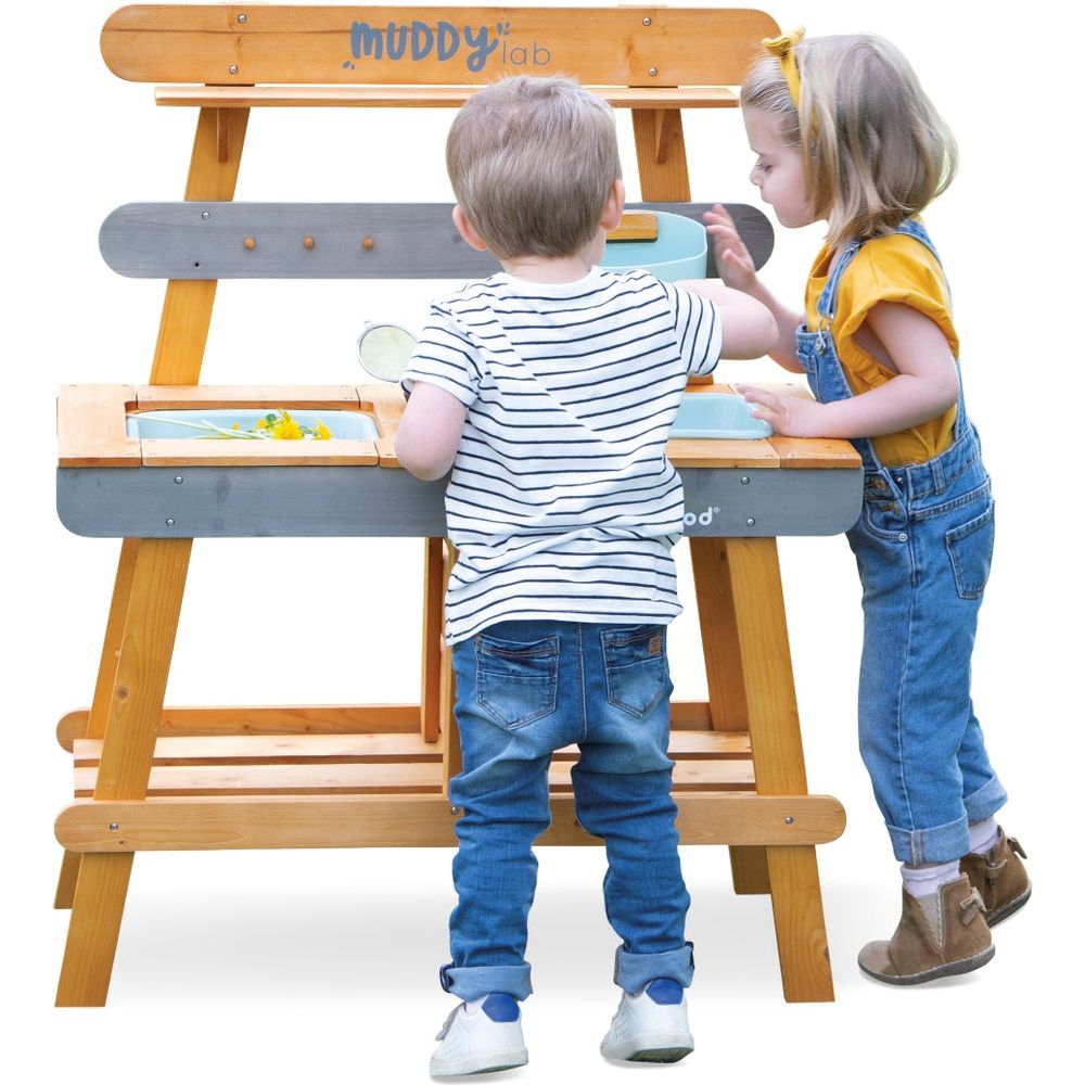 Muddy Lab – Outdoor Kitchen - FAO Schwarz