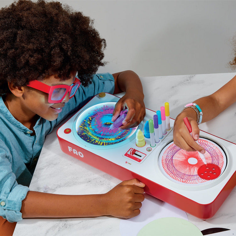 Spin and Twist 3D Art Set - FAO Schwarz