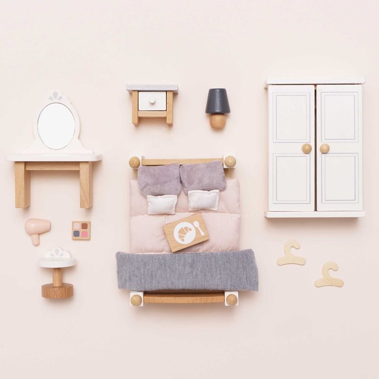 Wooden Dollhouse Bedroom Furniture Set – 19 Pieces - FAO Schwarz