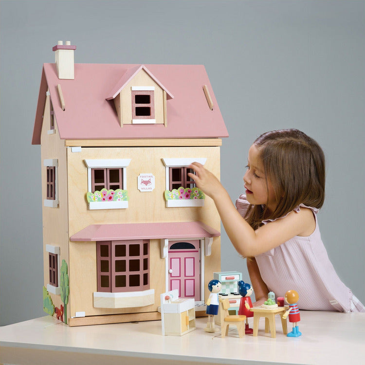 Foxtail Villa Dollhouse - FAO Schwarz