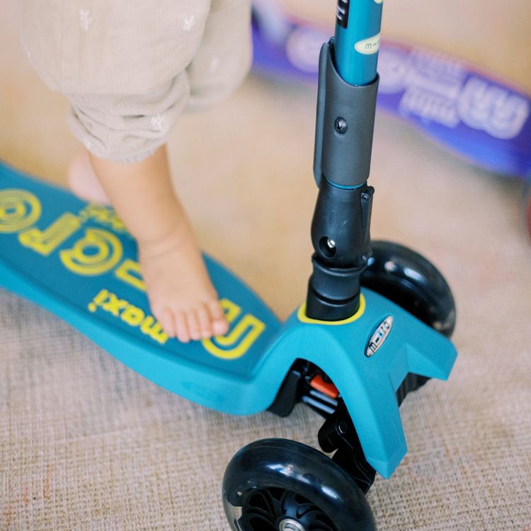 Micro Maxi Foldable LED Scooter - FAO Schwarz