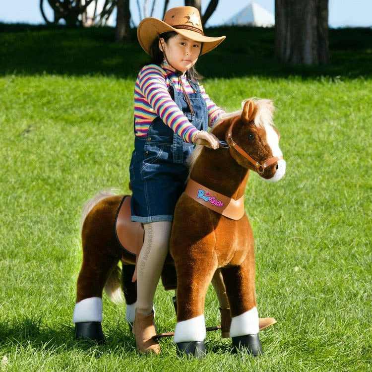 Brown Model U Ride-On Horse – 7+ Years - FAO Schwarz