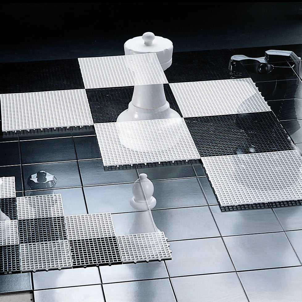 Giant Chess Set - FAO Schwarz