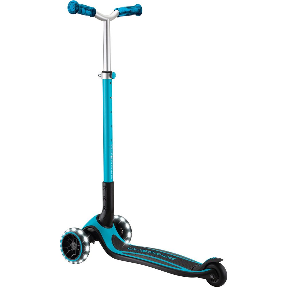 Ace Lights Scooter - FAO Schwarz
