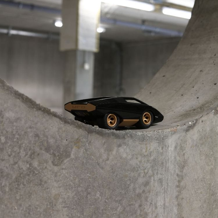 UFO Cannone Car – Black - FAO Schwarz