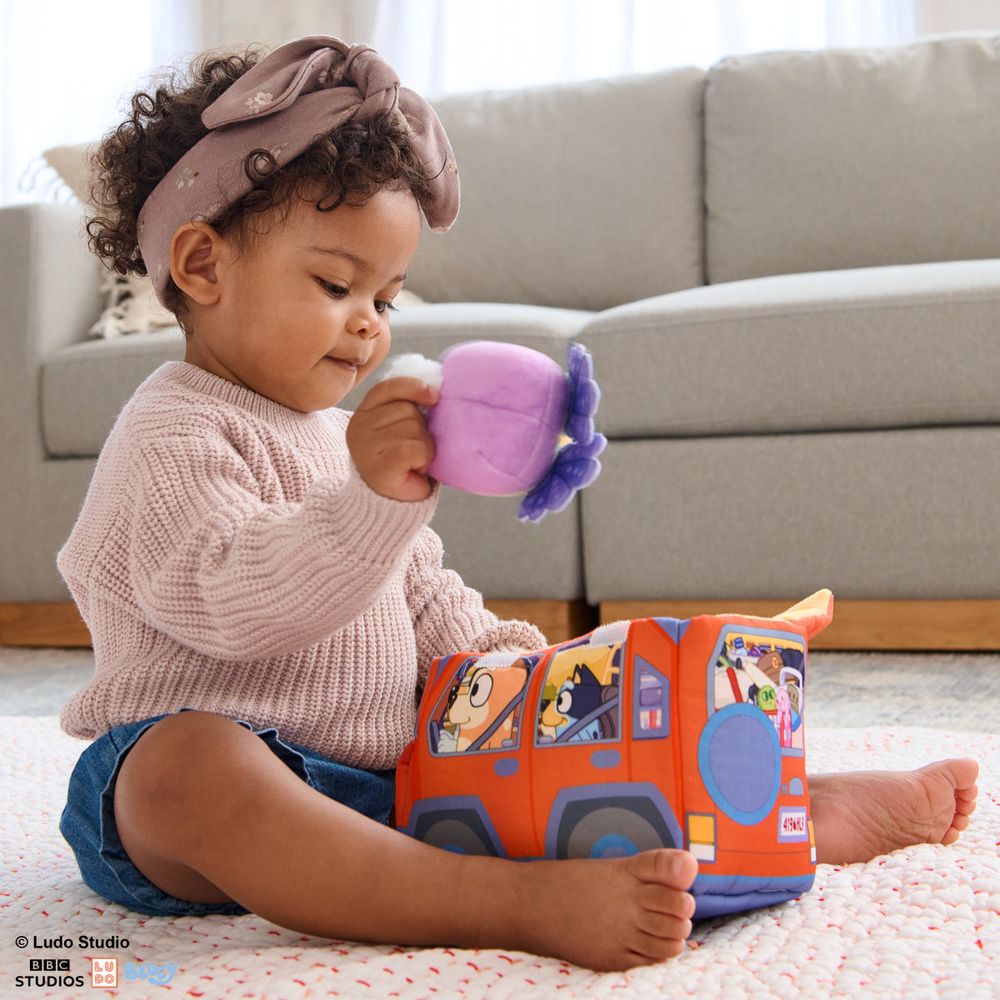 Bluey 5-Piece Plush Playset - FAO Schwarz