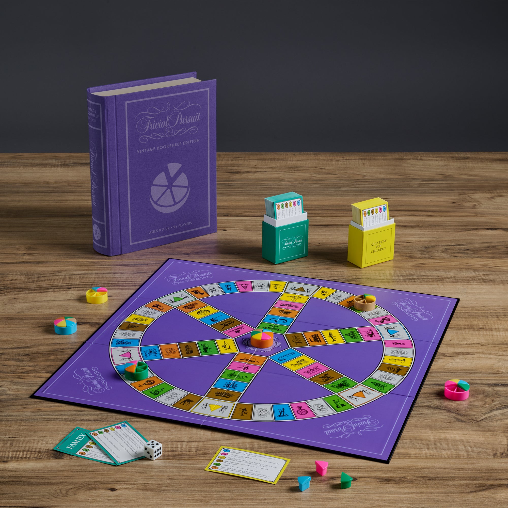 Trivial Pursuit Vintage Bookshelf Edition - FAO Schwarz