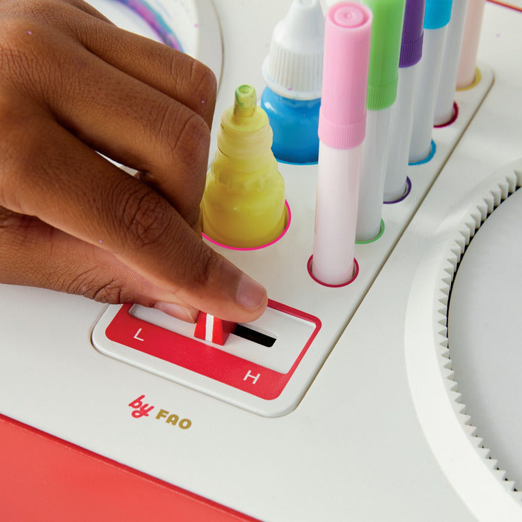 Spin and Twist 3D Art Set - FAO Schwarz