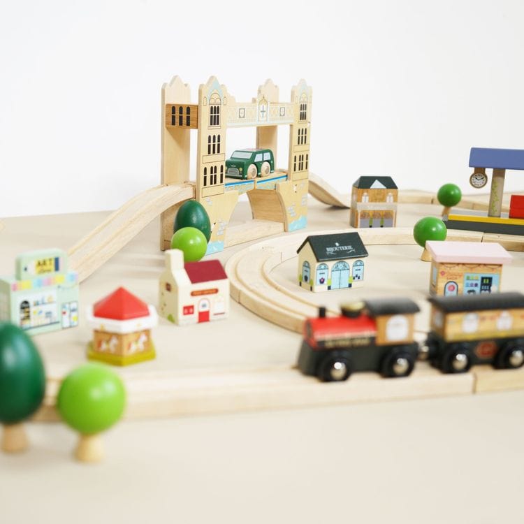 London Wood Train Set – 120 Pieces - FAO Schwarz