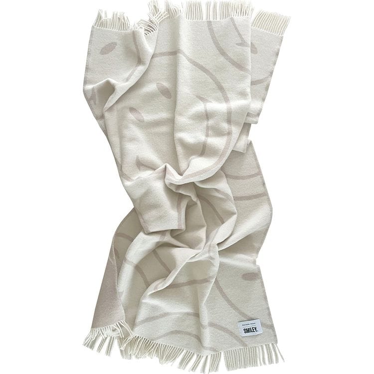 Smiley Blanket – White/Grey - FAO Schwarz