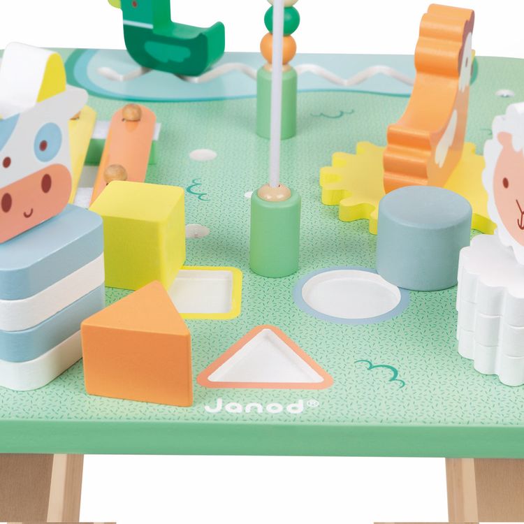 Meadow Activity Table - FAO Schwarz