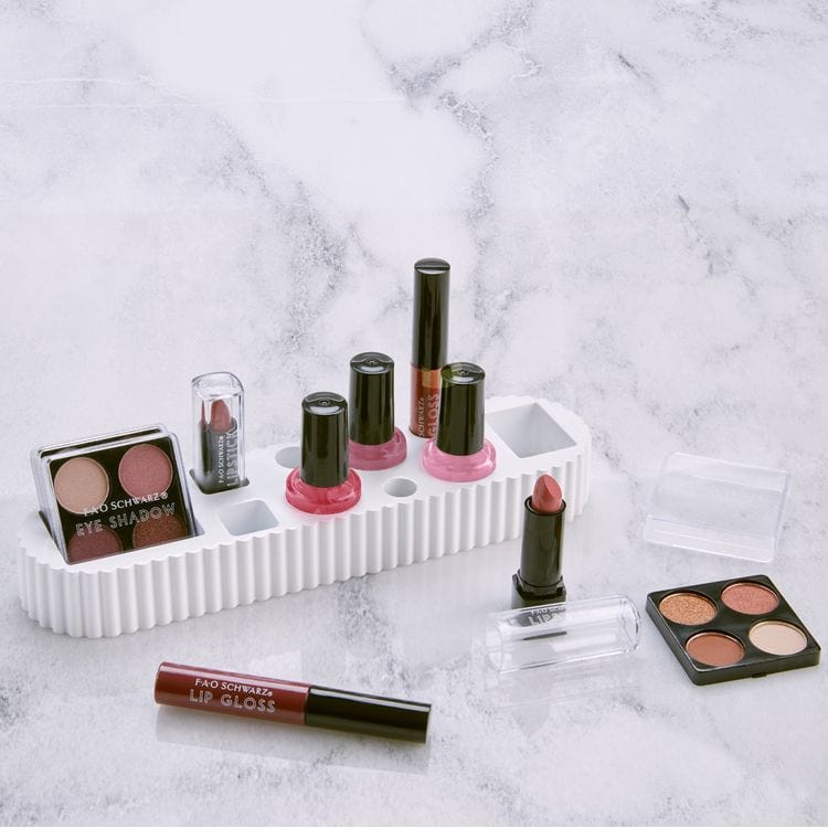 25-Piece Stunning Style Makeup Vanity Set - FAO Schwarz