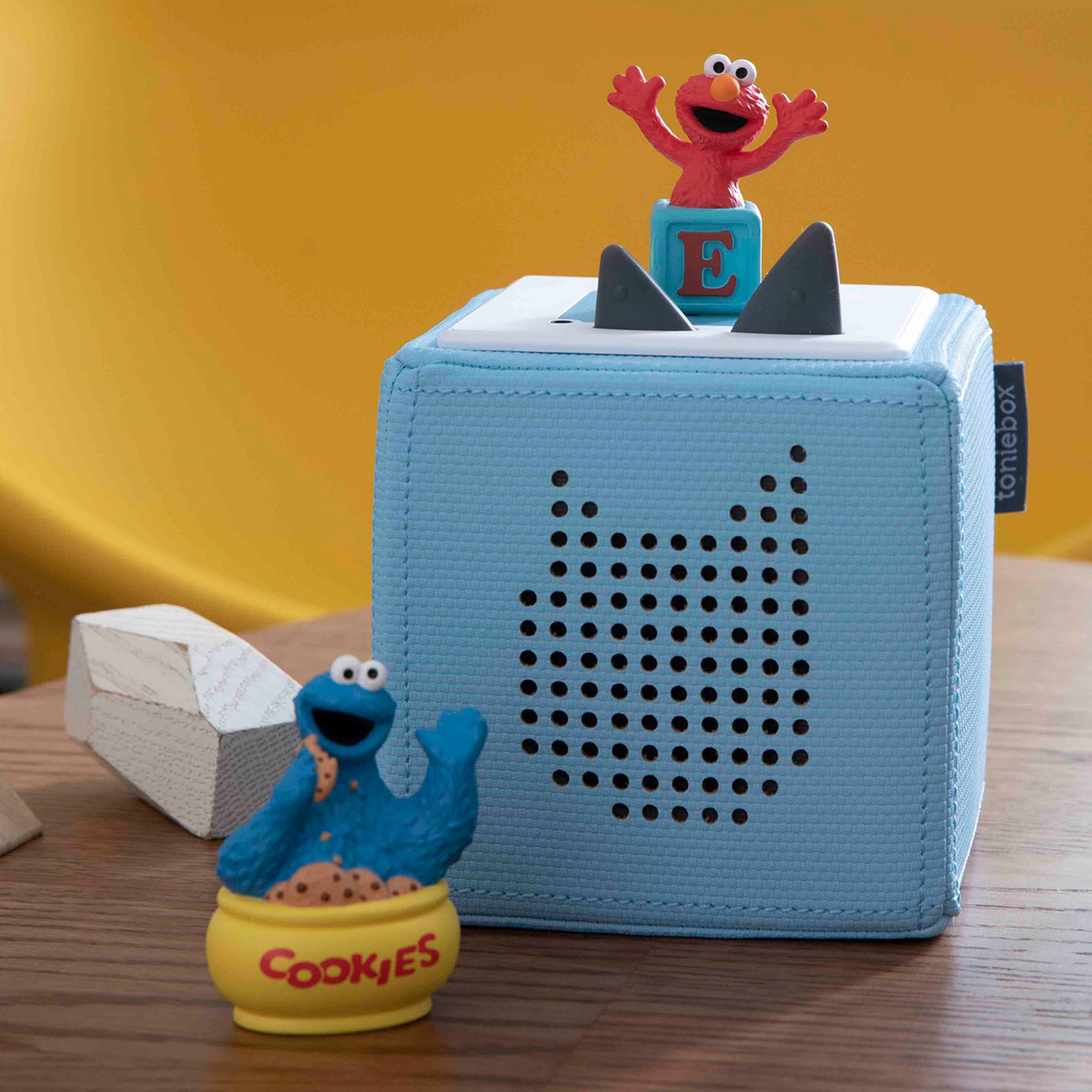 Sesame Street: Elmo Tonie - FAO Schwarz