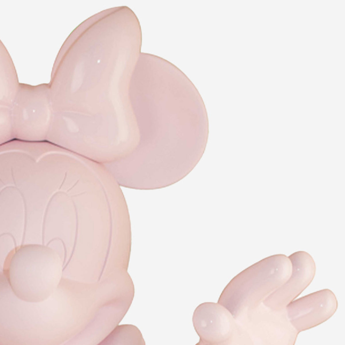 Minnie Mouse Figure Pastel Pink – 24.4″ - FAO Schwarz