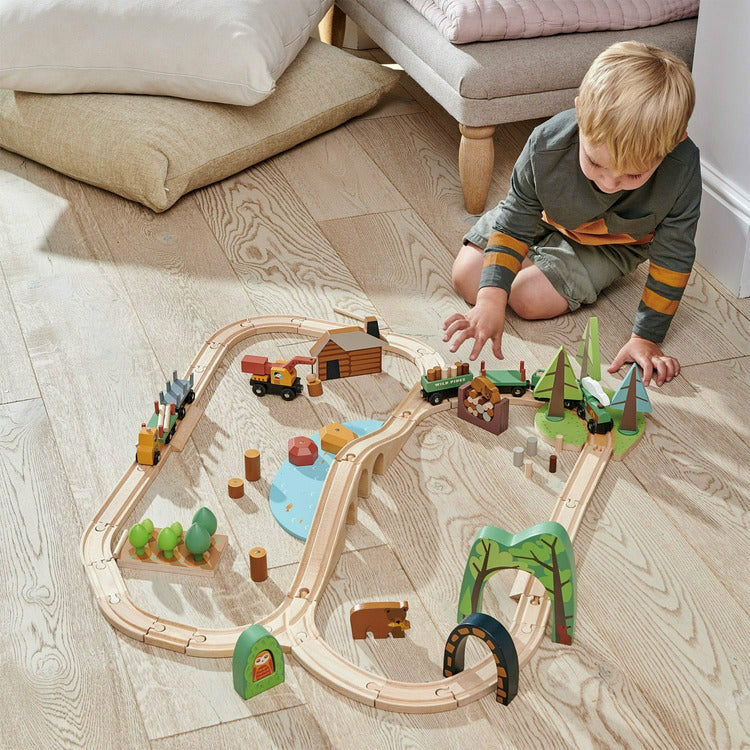 Wild Pines Train Set - FAO Schwarz