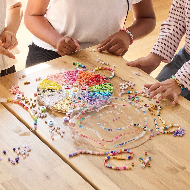 Design Your Own Bracelet Kit - FAO Schwarz