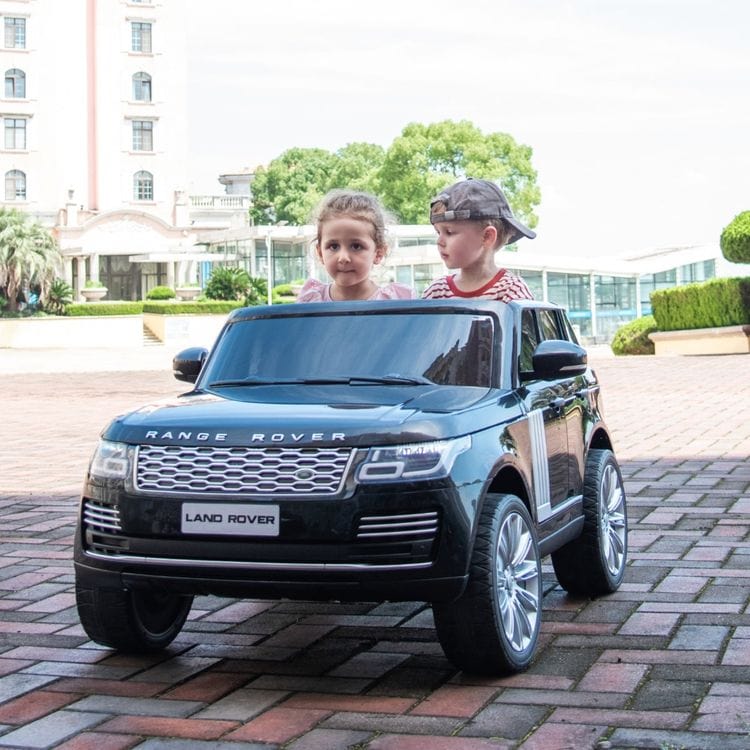 24V Range Rover HSE 2 Seater Ride on - FAO Schwarz