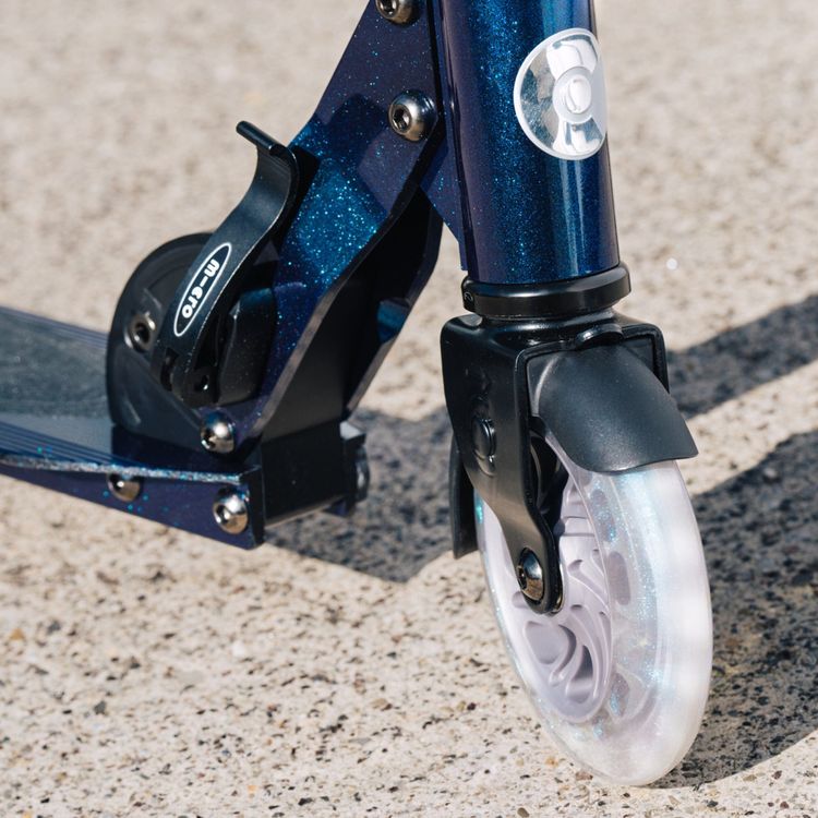 Micro Sprite LED Pearl Scooter – Pearl Blue/Purple - FAO Schwarz