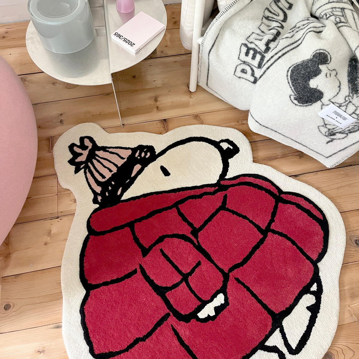 Snoopy Puffer Jacket Rug – Red - FAO Schwarz