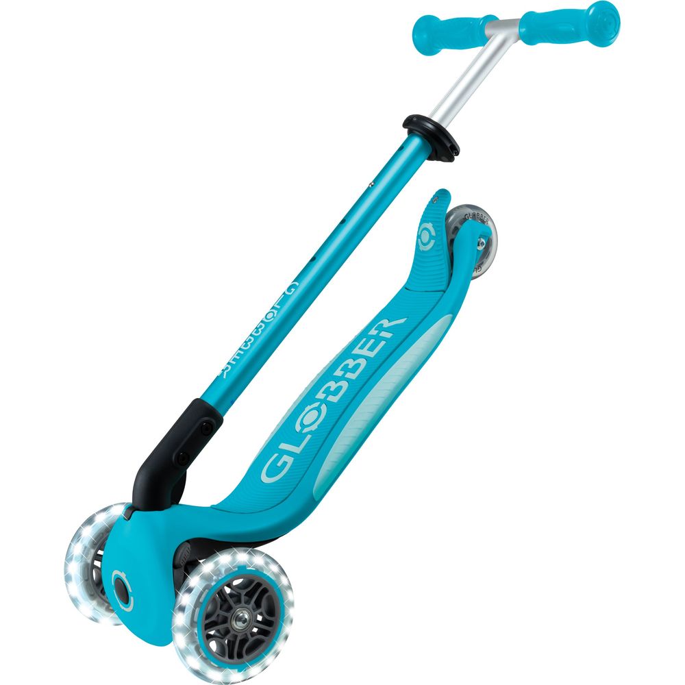 Elite Lights Scooter - FAO Schwarz
