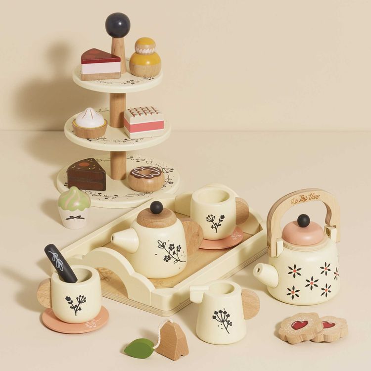 Three Tier Patisserie Cake Stand - FAO Schwarz