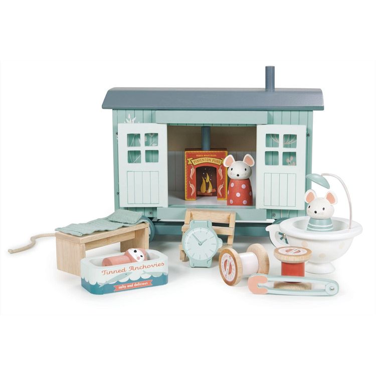 Secret Meadow Shepherd’s Hut - FAO Schwarz