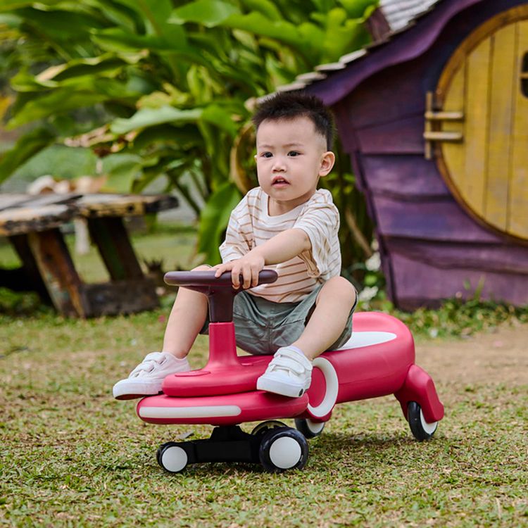 Wiggle & Giggle Car – Red - FAO Schwarz