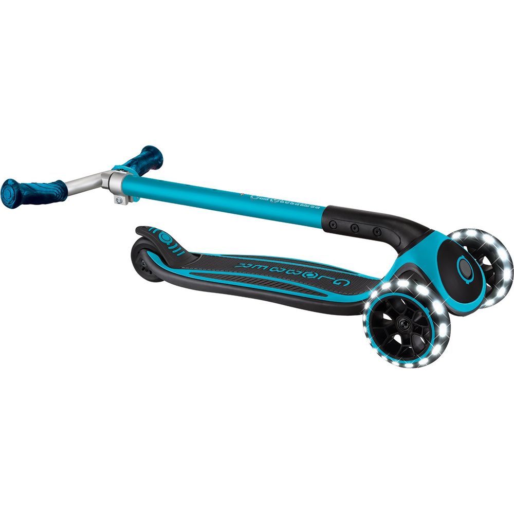 Ace Lights Scooter - FAO Schwarz