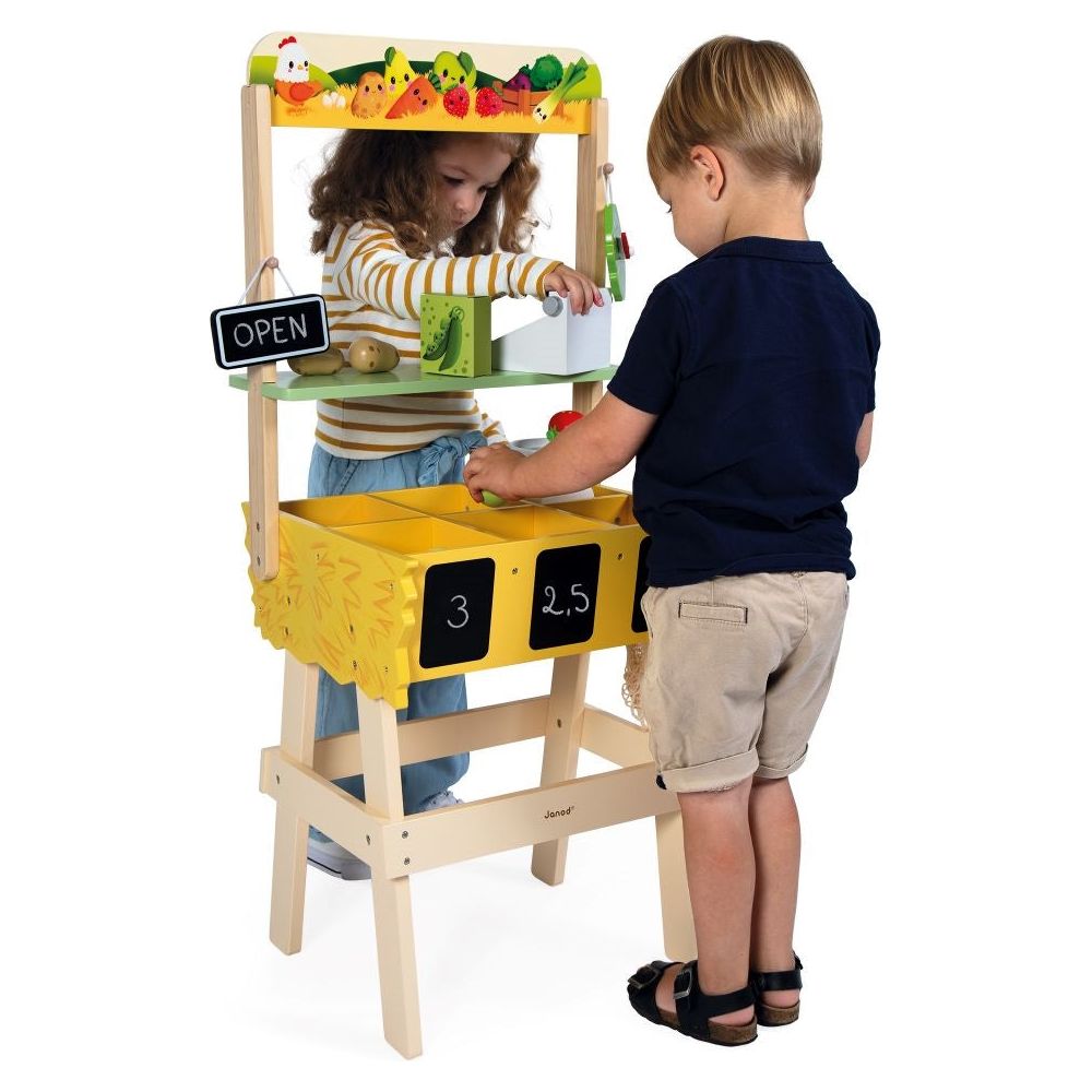 Wooden Farm Market - FAO Schwarz