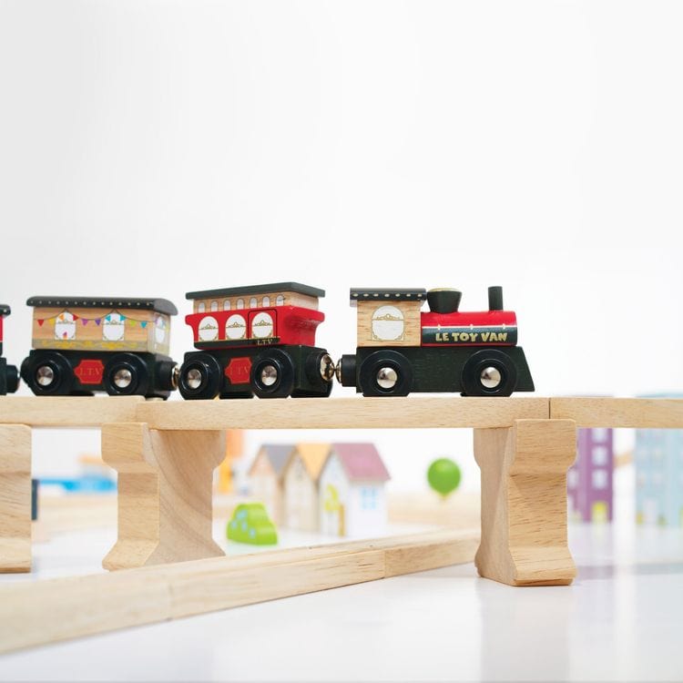 Royal Express Train Set – 180 Pieces - FAO Schwarz