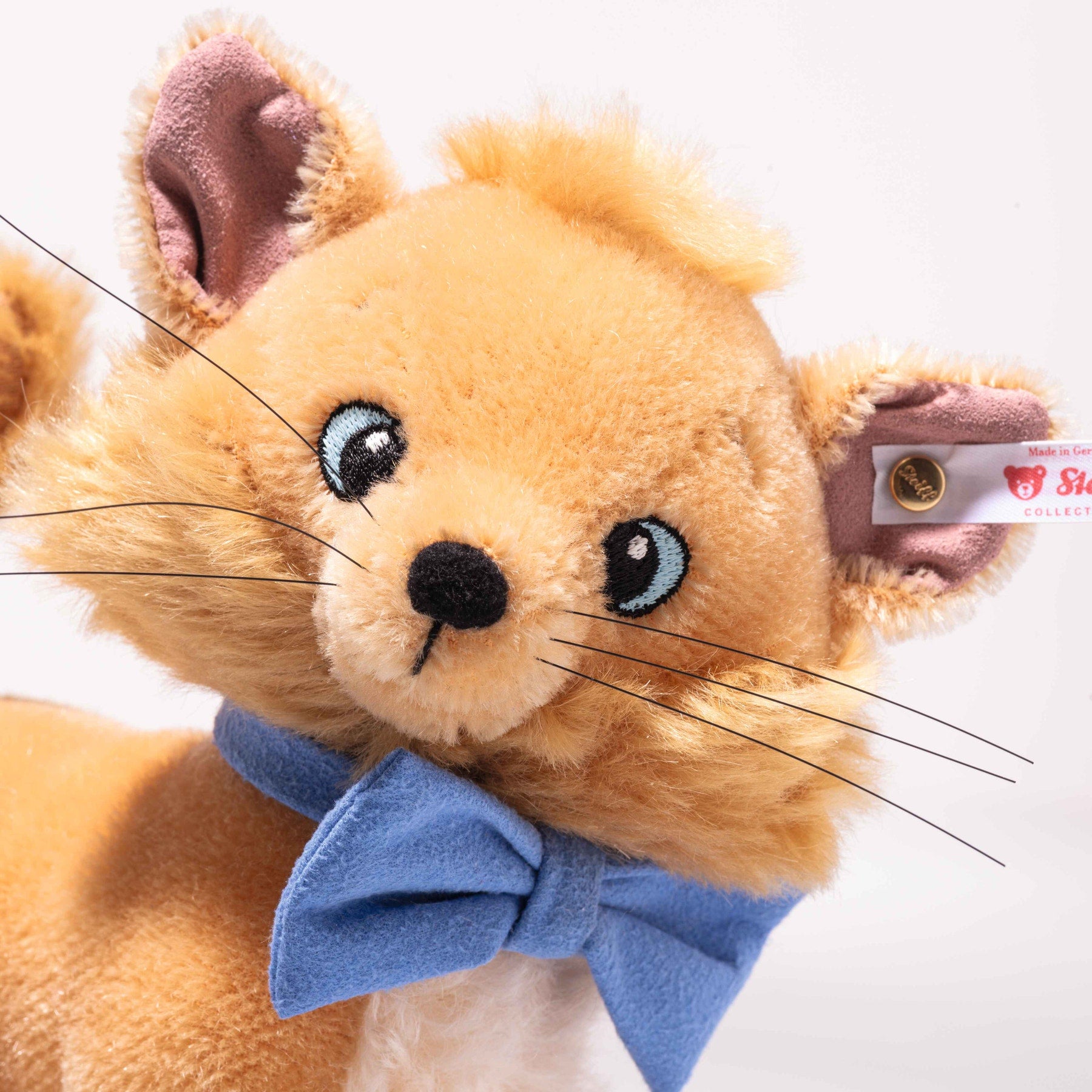Disney Aristocats Toulouse Limited Edition Plush - FAO Schwarz
