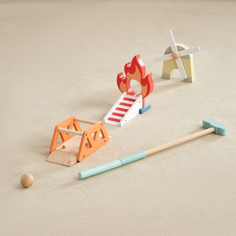 Wooden Putt Putt Golf Set - FAO Schwarz
