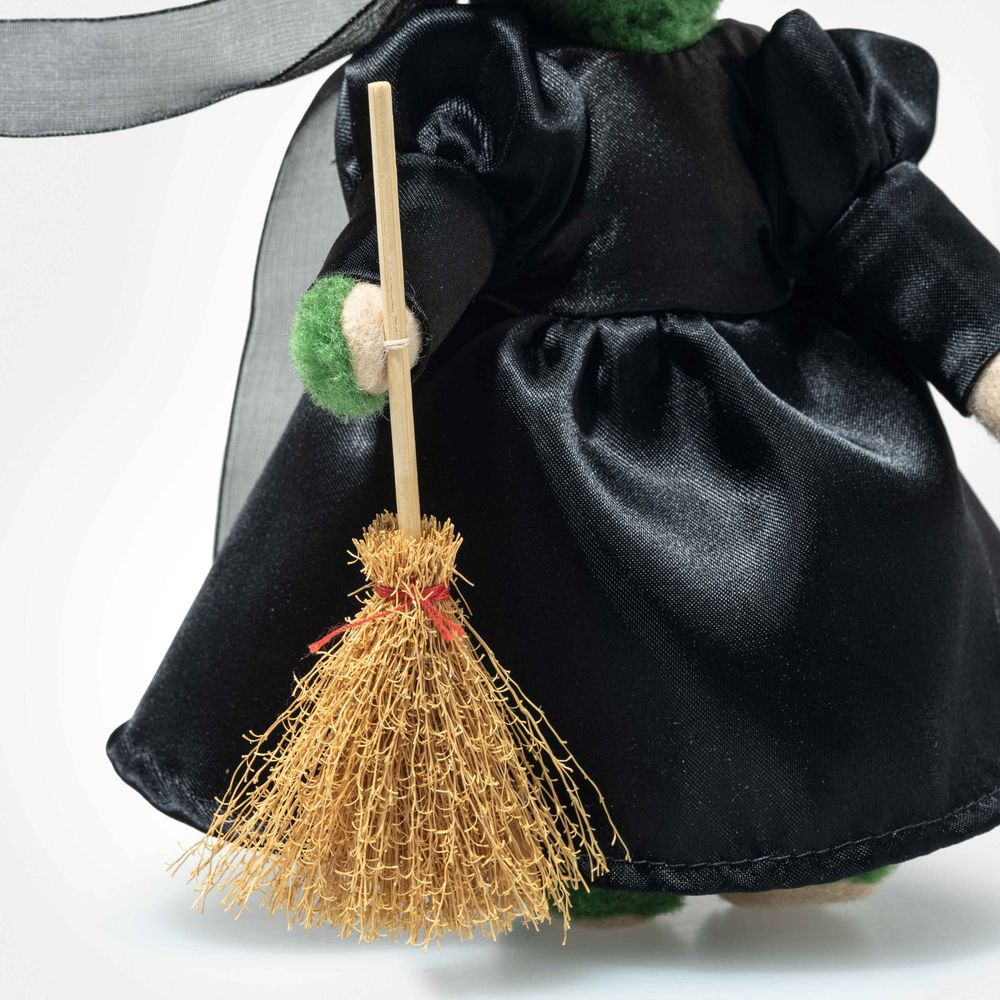 Elphaba – Wicked Witch of the West Teddy Bear - FAO Schwarz