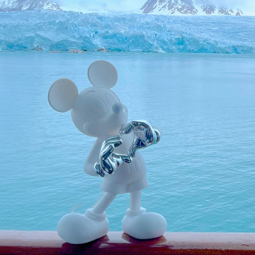 Mickey Mouse With Love 12″ Kelly Hoppen Figurine – White & Silver - FAO Schwarz
